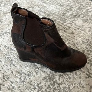Donald pliner wedge booties